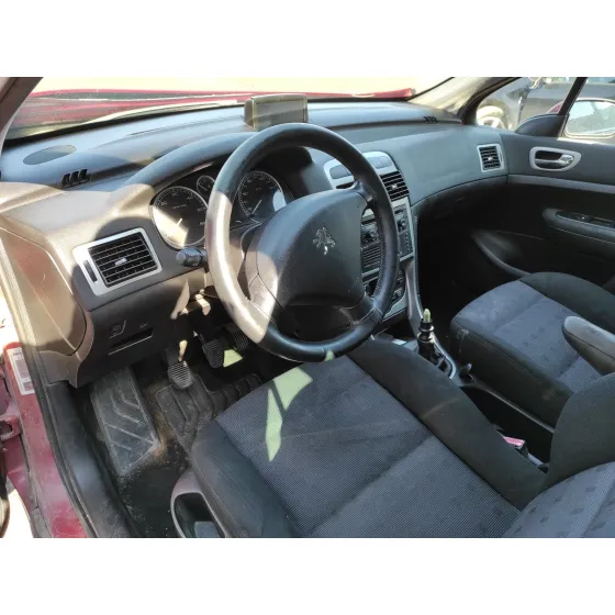 PEUGEOT 307 BREAK / SW (S1) '2005 2.0 16V HDI FAP CAT (RHR / DW10BTED4) ROJO