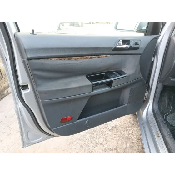 Volkswagen POLO IV (9N_, 9A_) 2001
