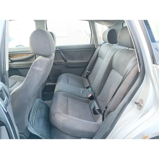 Volkswagen POLO IV (9N_, 9A_) 2001