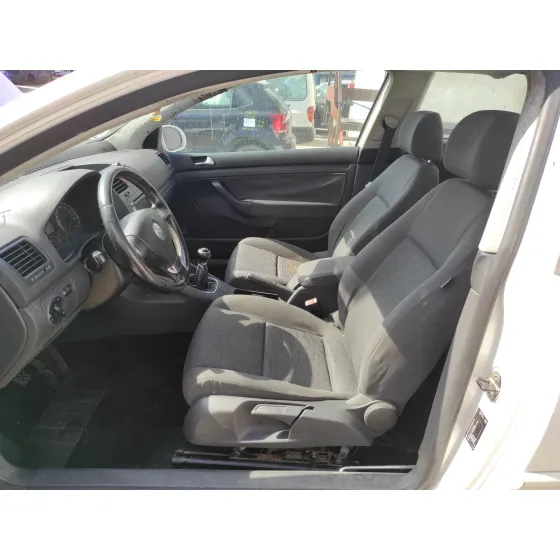 VOLKSWAGEN GOLF V BERLINA (1K1) '2008 1.9 TDI BLANCO