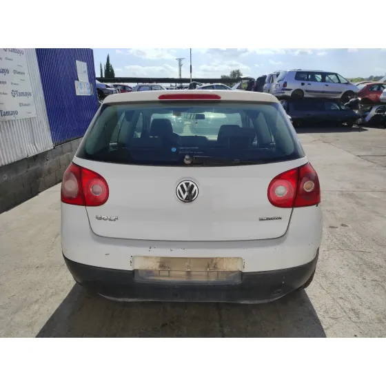 VOLKSWAGEN GOLF V BERLINA (1K1) '2008 1.9 TDI BLANCO