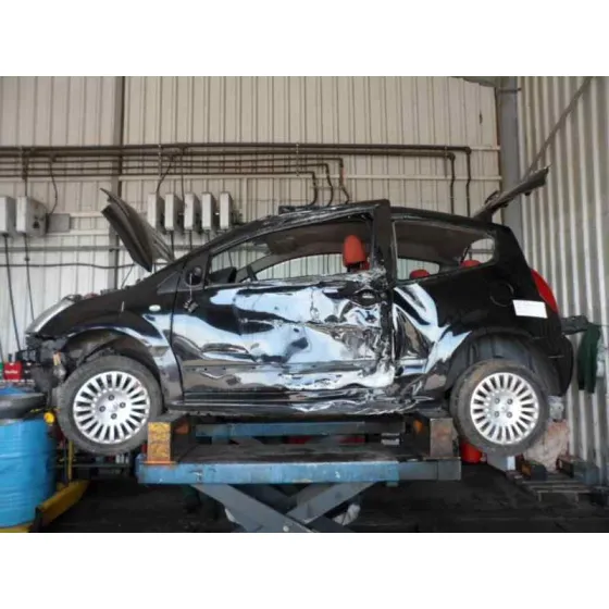 CITROEN C2 '2006 1.4 HDI NEGRO