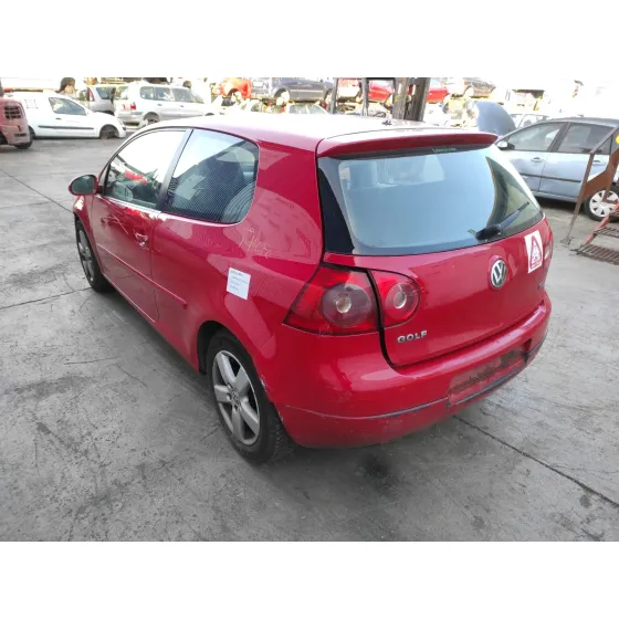 VOLKSWAGEN GOLF V BERLINA (1K1) '2007 1.9 TDI ROJO