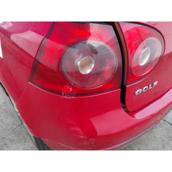 VOLKSWAGEN GOLF V BERLINA (1K1) '2007 1.9 TDI ROJO