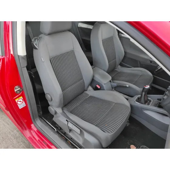 VOLKSWAGEN GOLF V BERLINA (1K1) '2007 1.9 TDI ROJO