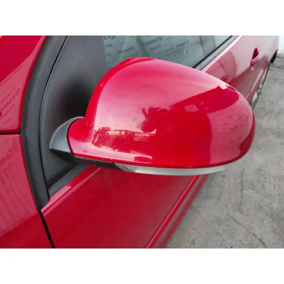 VOLKSWAGEN GOLF V BERLINA (1K1) '2007 1.9 TDI ROJO