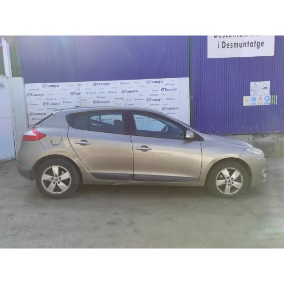 RENAULT MEGANE III BERLINA 5 P '2009 1.5 DCI DIESEL FAP ARENA