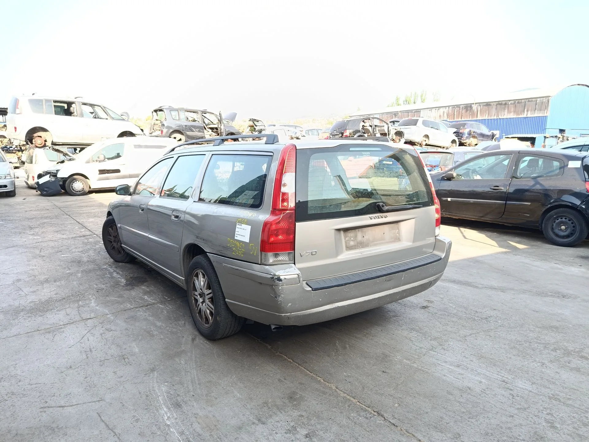VOLVO V70 II (285) NV 2000