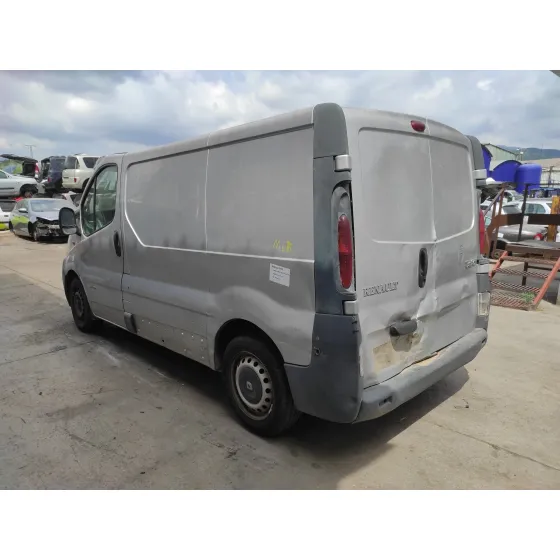 RENAULT TRAFIC CAJA CERRADA (AB 4.01) '2002 1.9 DIESEL BLANCO