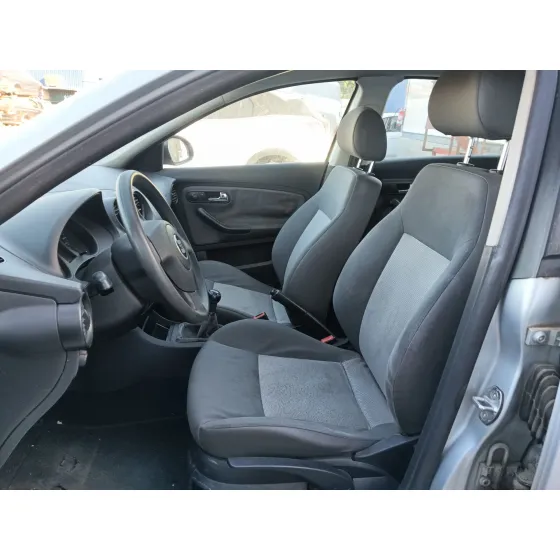 Seat CORDOBA (6L2) 2002