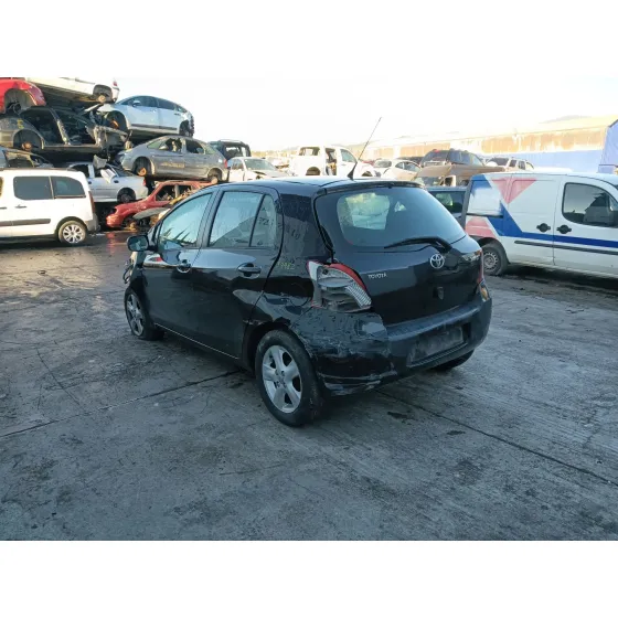 Toyota YARIS (_P9_) 2005
