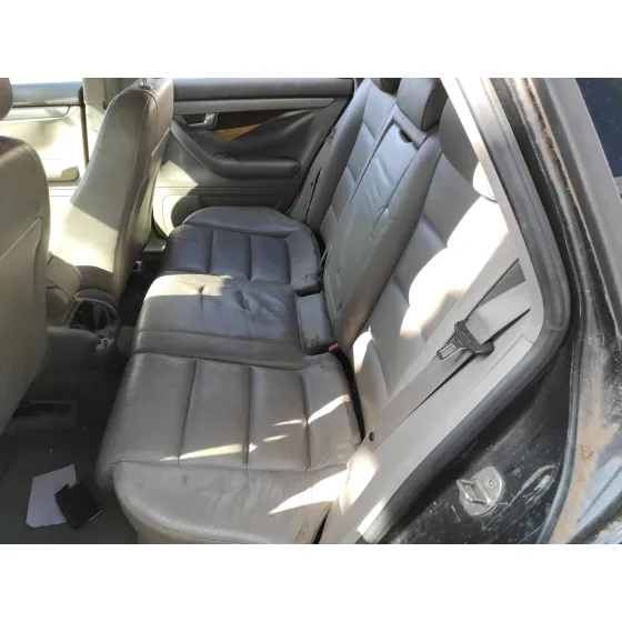 AUDI A4 AVANT (8E) '2002 2.5 V6 24V TDI NEGRO