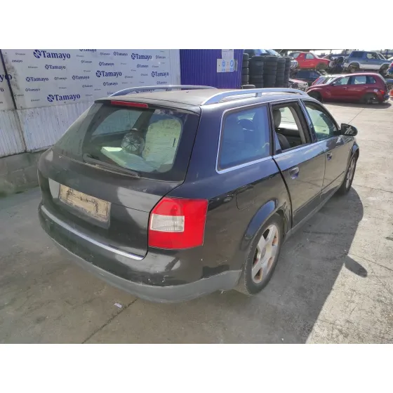 AUDI A4 AVANT (8E) '2002 2.5 V6 24V TDI NEGRO