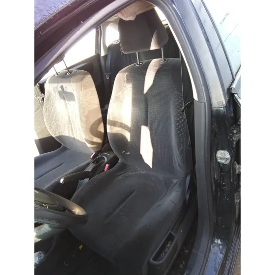 CITROEN C4 BERLINA '2006 1.6 16V HDI NEGRO