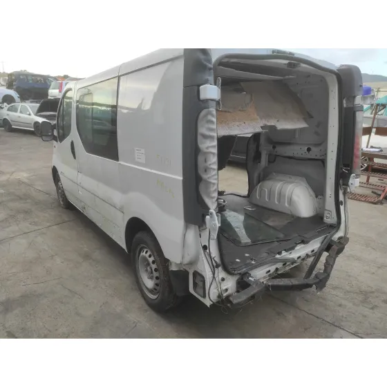 RENAULT TRAFIC CAJA CERRADA (AB 4.01) '2005 1.9 DIESEL BLANCO