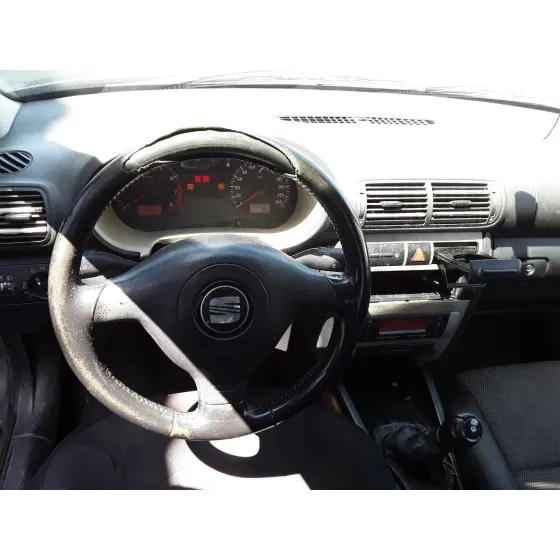 SEAT LEON (1M1) '2004 *