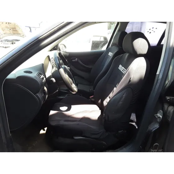 SEAT LEON (1M1) '2004 *