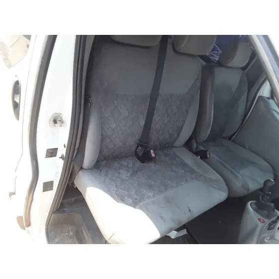 OPEL VIVARO '2006 1.9 CDTI CAT (F9Q-760 / L08) BLANCO