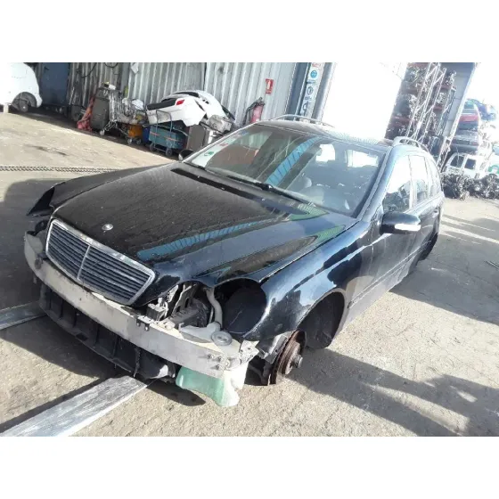 MERCEDES CLASE C (W203) BERLINA '2002 180 COMPRESSOR (203.046) NEGRO