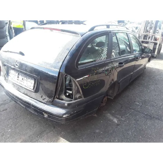 MERCEDES CLASE C (W203) BERLINA '2002 180 COMPRESSOR (203.046) NEGRO