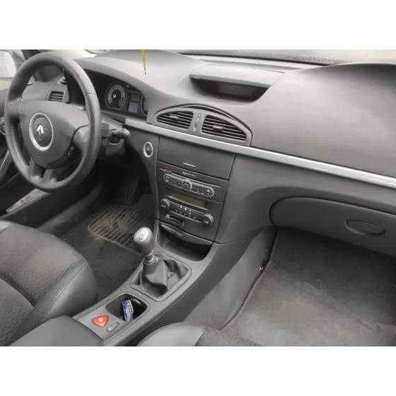 RENAULT LAGUNA II GRANDTOUR (KG0) '2006 2.0 DCI DIESEL FAP GRIS
