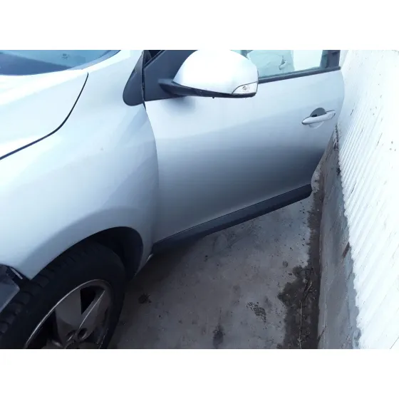 RENAULT MEGANE III BERLINA 5 P '2010 1.5 DCI DIESEL PLATA