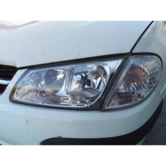 NISSAN ALMERA (N16/E) '2002 2.2 16V TURBODIESEL CAT BLANCO