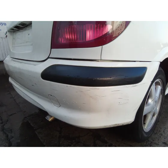 NISSAN ALMERA (N16/E) '2002 2.2 16V TURBODIESEL CAT BLANCO