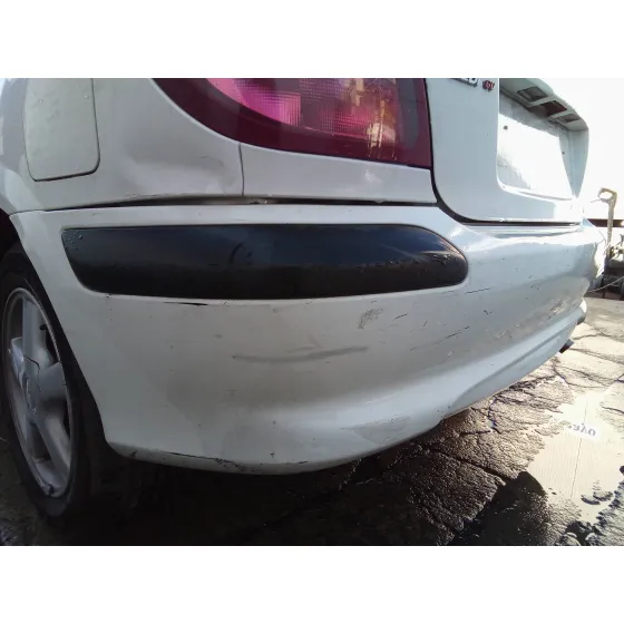 NISSAN ALMERA (N16/E) '2002 2.2 16V TURBODIESEL CAT BLANCO