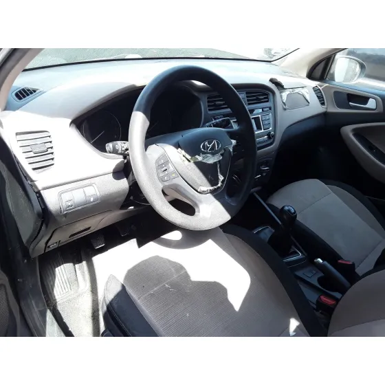 HYUNDAI I20 '2015 * GRIS