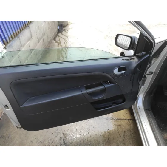 FORD FIESTA (CBK) '2004 1.4 16V CAT CAVA