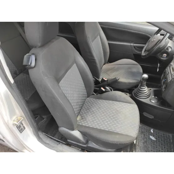 FORD FIESTA (CBK) '2004 1.4 16V CAT CAVA
