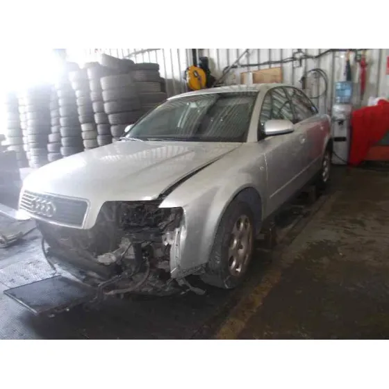 AUDI A4 BERLINA (8E) '2003 2.0 16V FSI PLATA