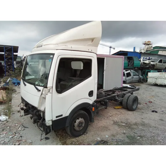 NISSAN CABSTAR ->09.06 '2011 CABSTAR 35.XX CABINA SIMPLE CABINA INDIVIDUAL BLANCO