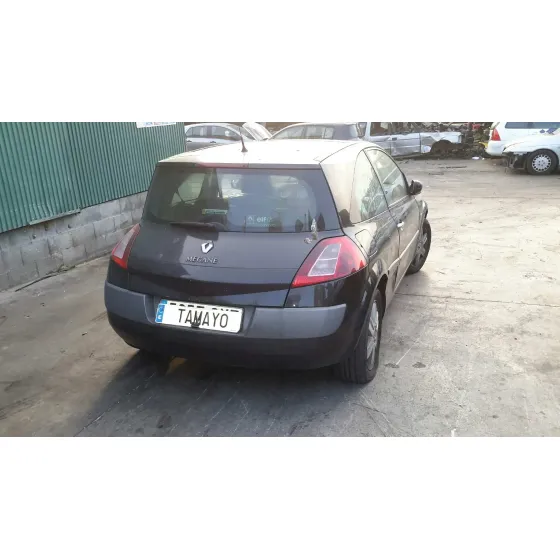 RENAULT MEGANE II BERLINA 3P '2004 1.9 DCI DIESEL NEGRO