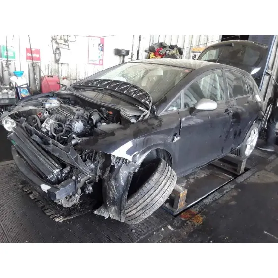 SEAT LEON (1P1) '2009 2.0 TDI NEGRO