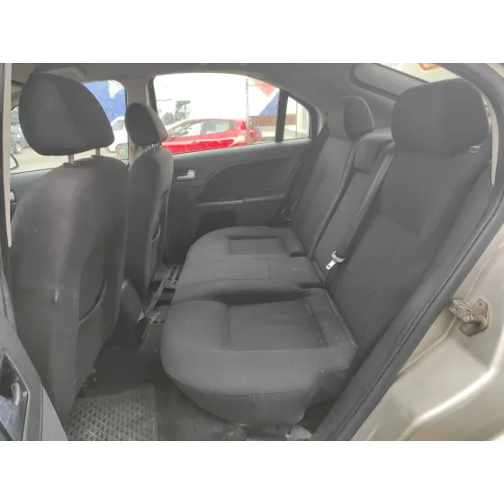 FORD MONDEO BERLINA (GE) '2004 MONDEO (GE) (2000 - 2007) PLATA