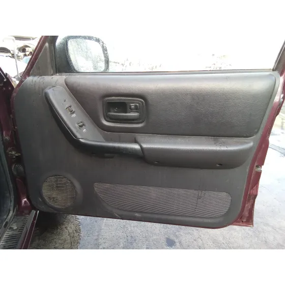 CHRYSLER JEEP CHEROKEE (XJ) '2001 2.5 TURBODIESEL GRANATE