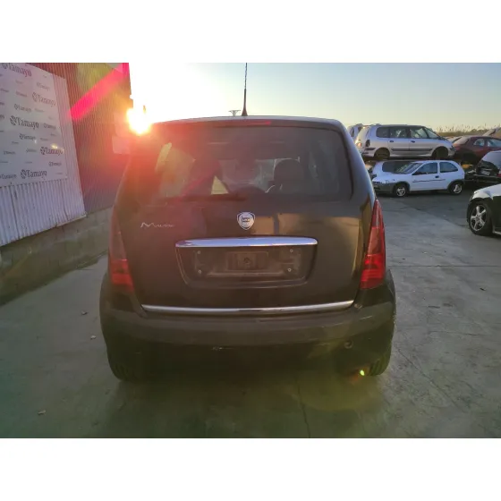 LANCIA MUSA (184) '2006 * MARRON OSCURO
