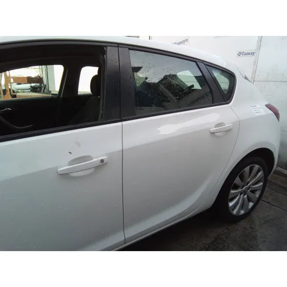 OPEL ASTRA J LIM. '2010 ENJOY BLANCO
