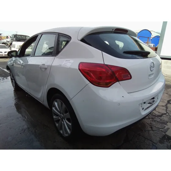OPEL ASTRA J LIM. '2010 ENJOY BLANCO