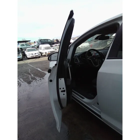 OPEL ASTRA J LIM. '2010 ENJOY BLANCO