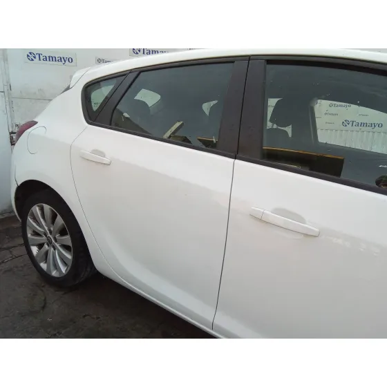 OPEL ASTRA J LIM. '2010 ENJOY BLANCO