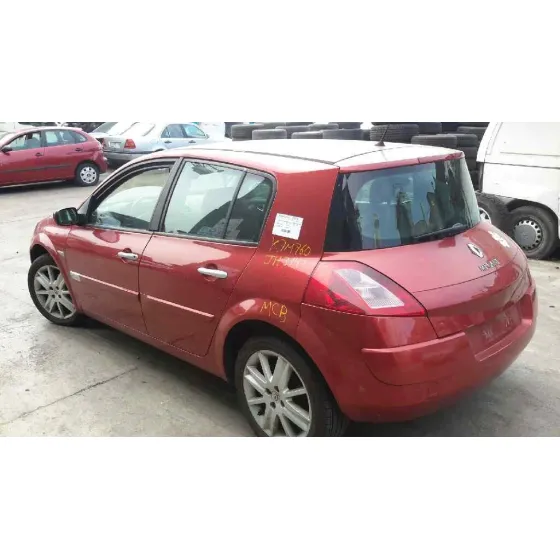 RENAULT MEGANE II BERLINA 5P '2003 1.6 CAT GRANATE