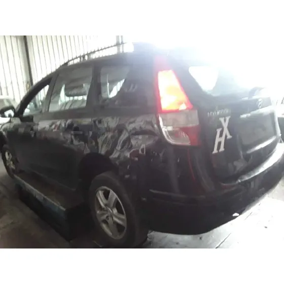 HYUNDAI I30 CW '2012 TREND BLUE NEGRO
