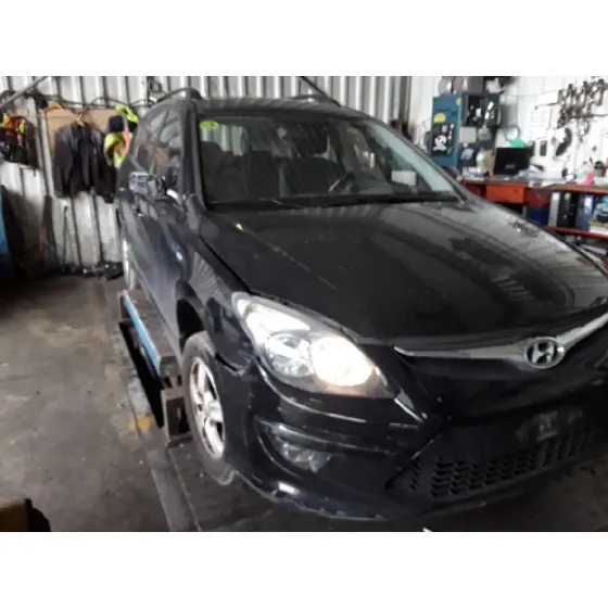 HYUNDAI I30 CW '2012 TREND BLUE NEGRO