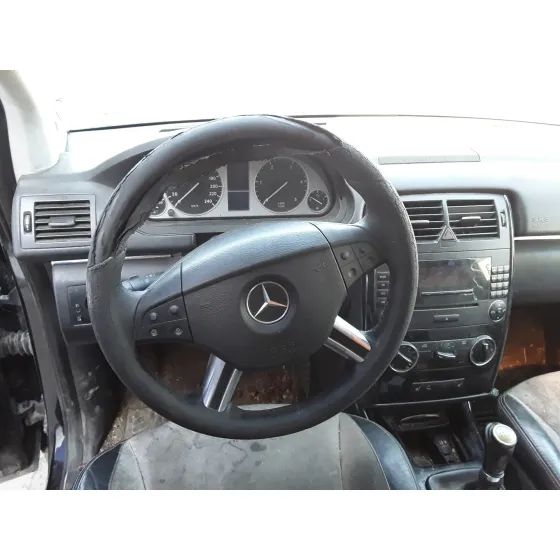 MERCEDES CLASE B (W245) '2005 * NEGRO