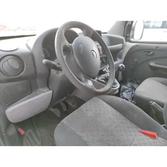 FIAT DOBLO (119) '2006 1.3 16V JTD CAT BLANCO