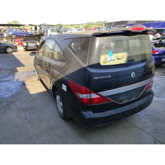 SSANGYONG RODIUS '2007 2.7 TURBODIESEL CAT NEGRO