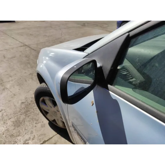 RENAULT MEGANE II BERLINA 5P '2003 1.9 DCI DIESEL PLATA